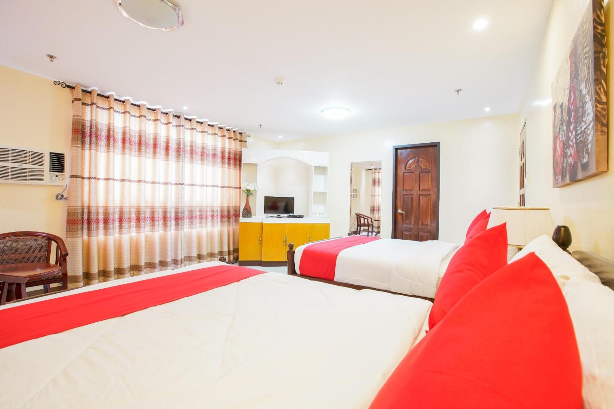 Oyo 236 Hotel Edmundo Pototan Εξωτερικό φωτογραφία