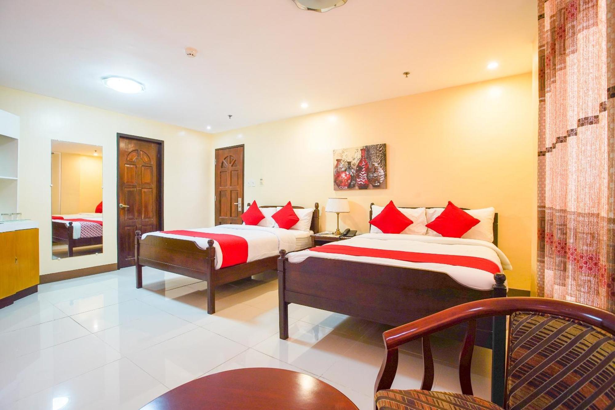 Oyo 236 Hotel Edmundo Pototan Εξωτερικό φωτογραφία