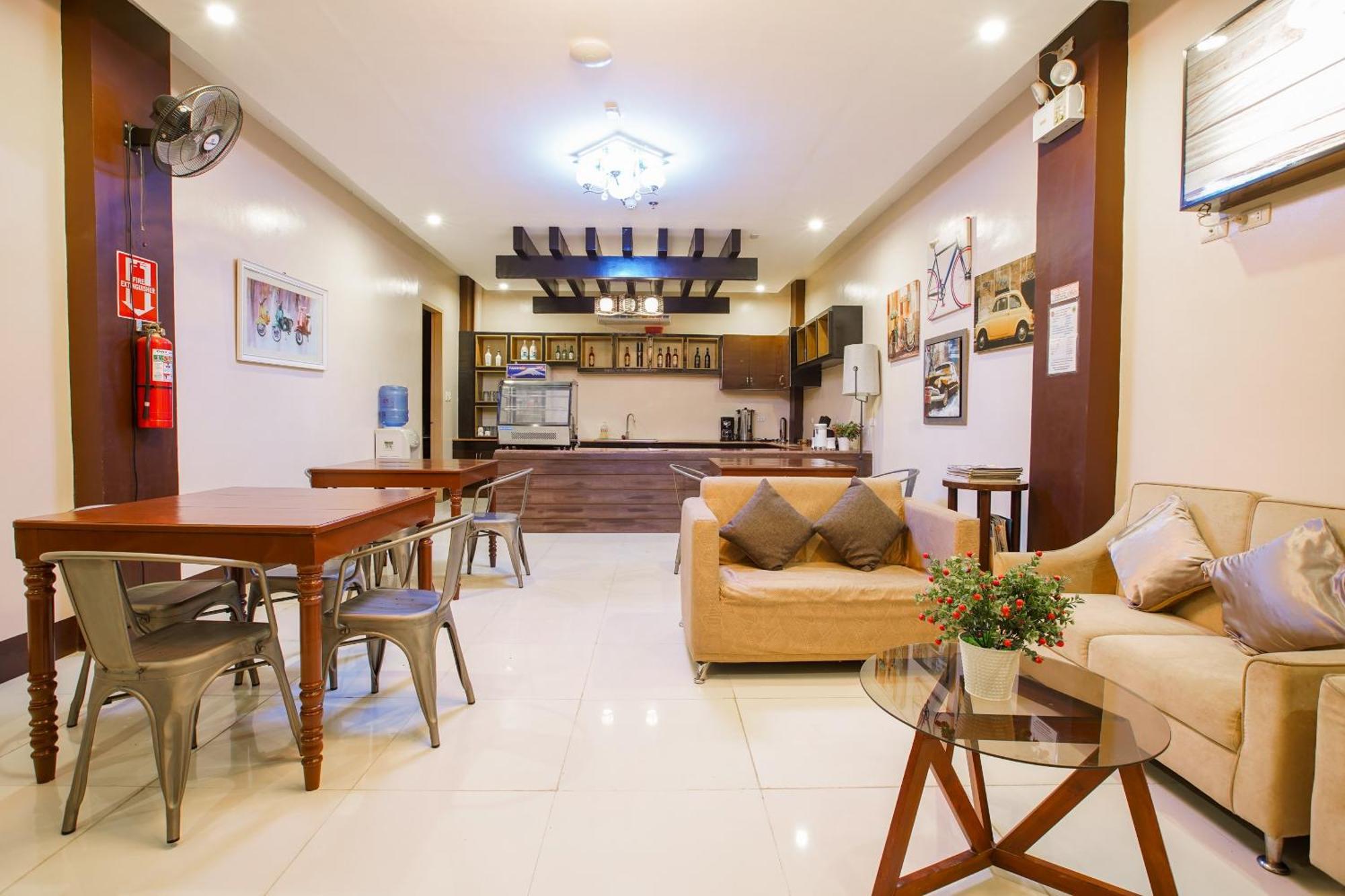 Oyo 236 Hotel Edmundo Pototan Εξωτερικό φωτογραφία